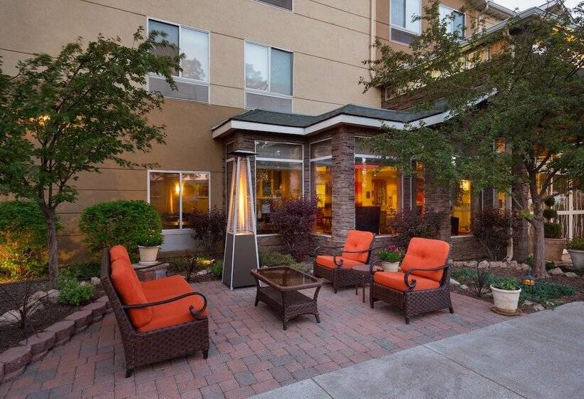هتل Hilton Garden Inn Flagstaff