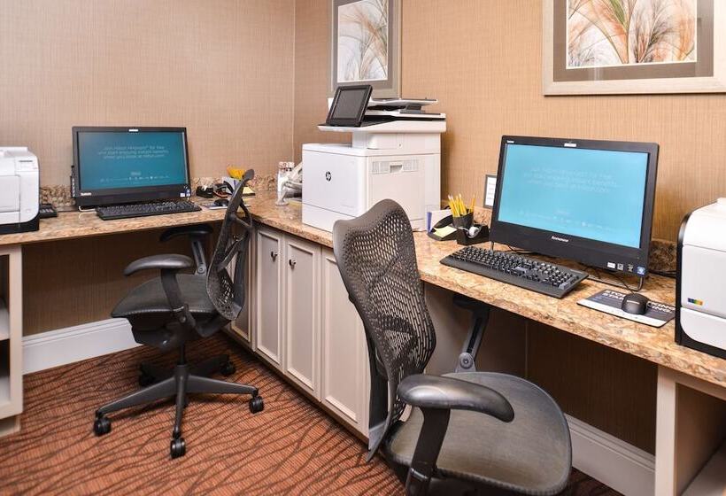 هتل Hilton Garden Inn Flagstaff