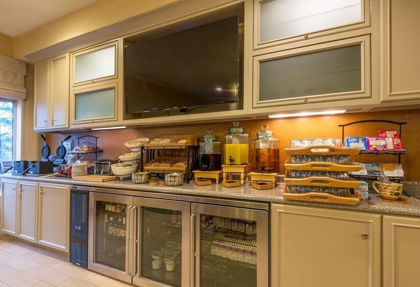 هتل Hilton Garden Inn Flagstaff