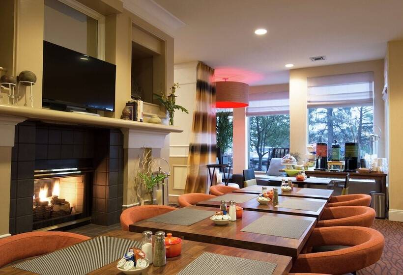 هتل Hilton Garden Inn Flagstaff