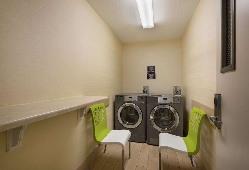 هتل Hilton Garden Inn Flagstaff