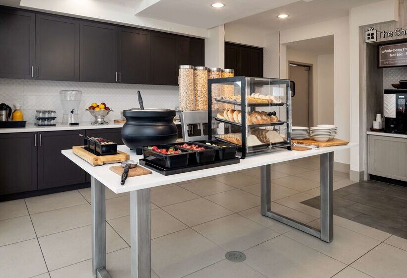 Отель Hilton Garden Inn Folsom