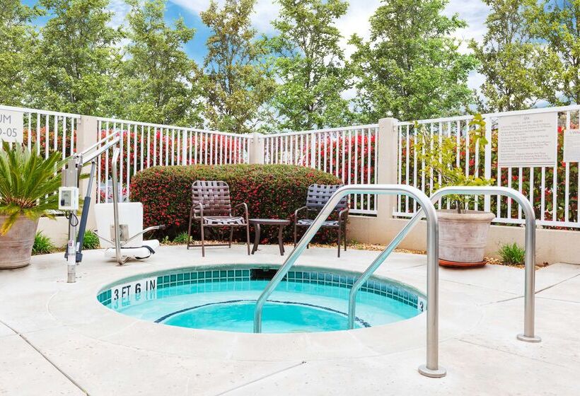 Отель Hilton Garden Inn Folsom