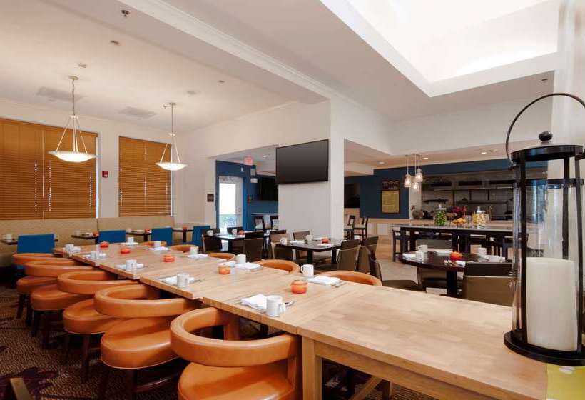 Отель Hilton Garden Inn Fort Worth/fossil Creek