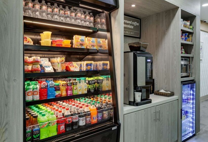 Отель Hilton Garden Inn Fort Worth/fossil Creek