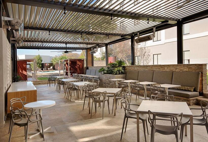 هتل Hilton Garden Inn Las Colinas