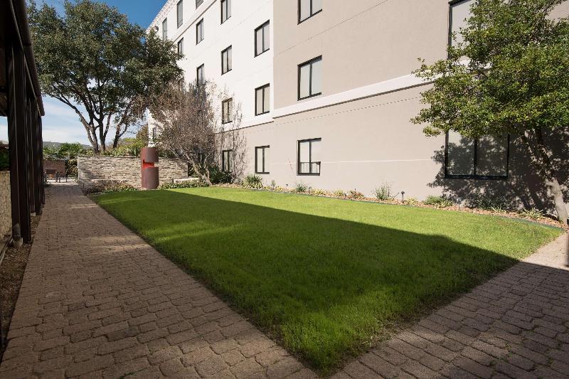 هتل Hilton Garden Inn Las Colinas