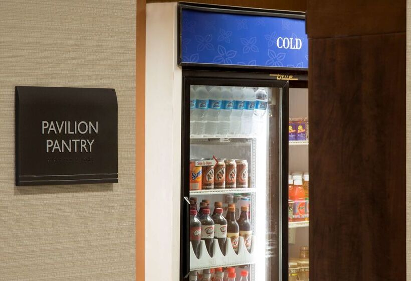 هتل Hilton Garden Inn Lexington Hamburg