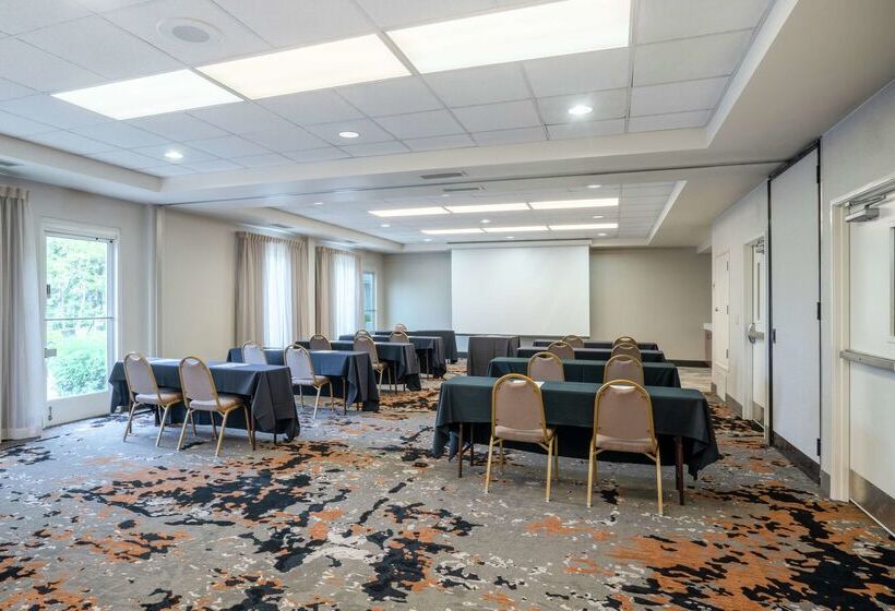 酒店 Hilton Garden Inn Louisville East