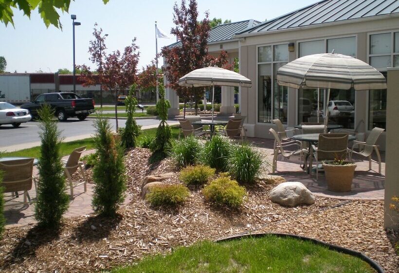 בית מלון כפרי Hilton Garden Inn Minneapolis Eagan