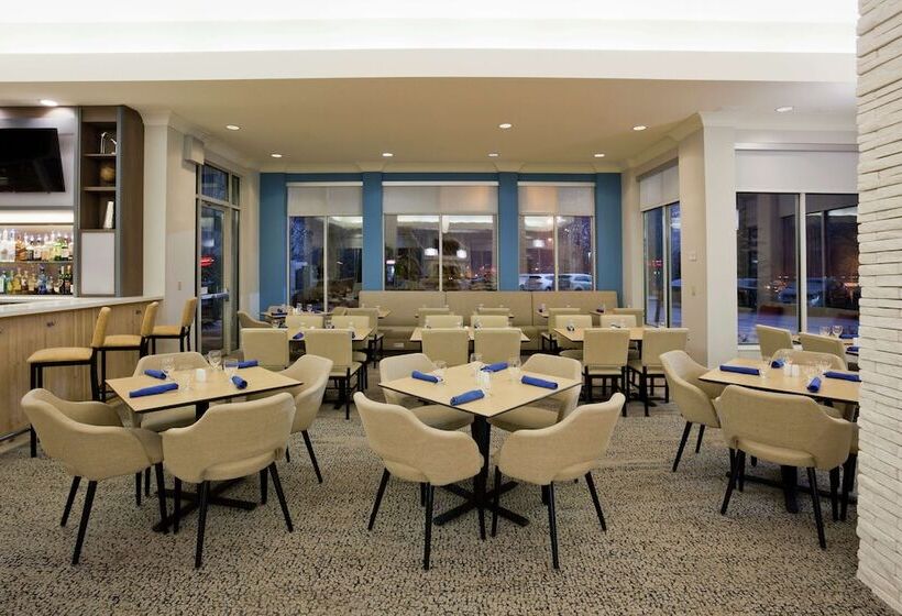 בית מלון כפרי Hilton Garden Inn Minneapolis Eagan