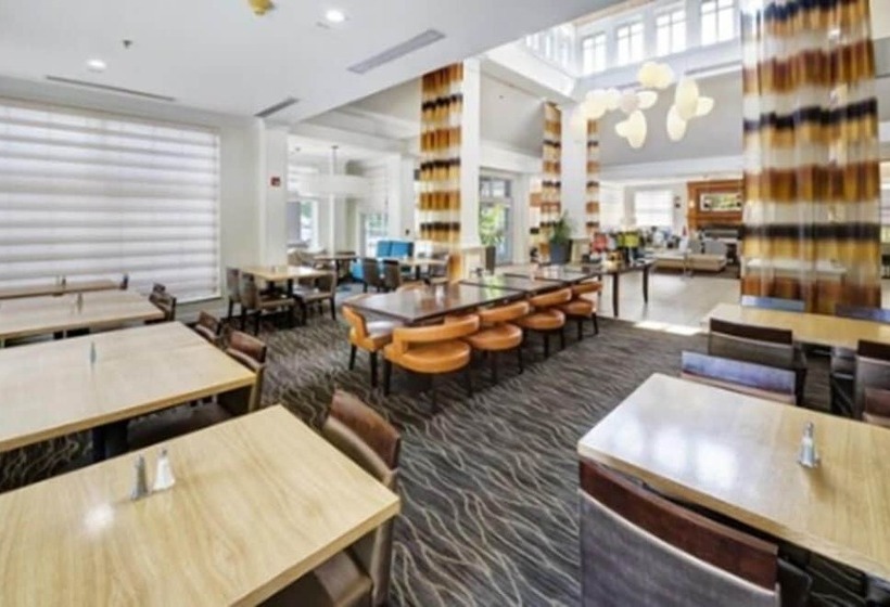 هتل Hilton Garden Inn Portland Airport