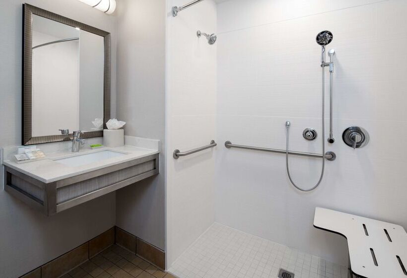 Отель Hilton Garden Inn Roseville