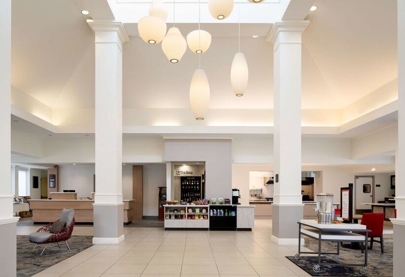 Отель Hilton Garden Inn Roseville