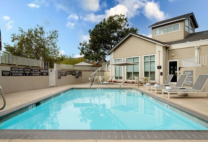 Отель Hilton Garden Inn Roseville