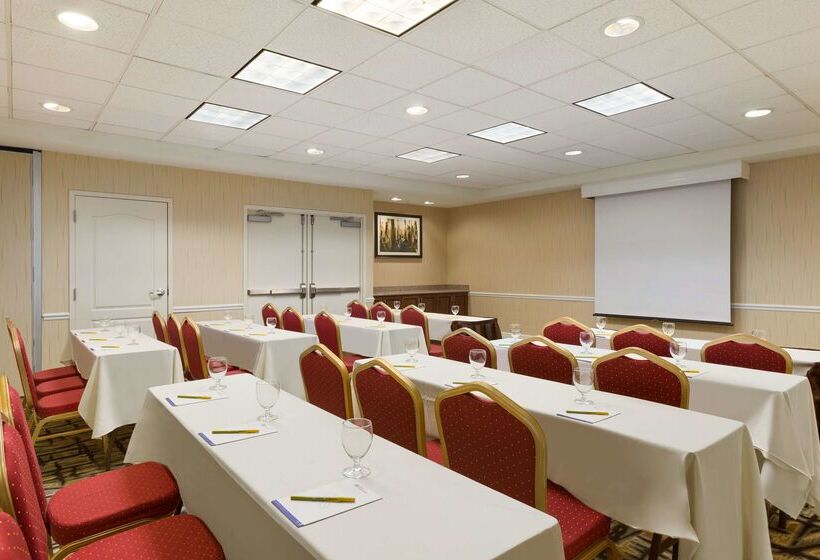 호텔 Hilton Garden Inn Shelton