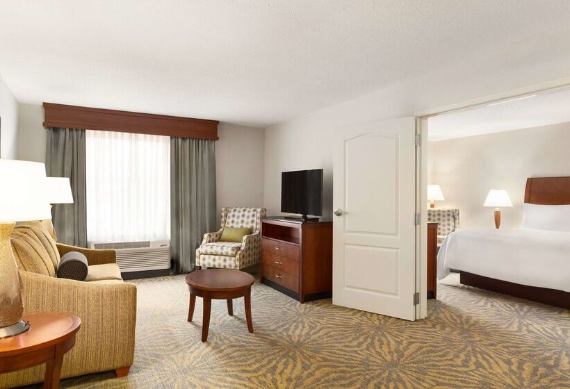 בית מלון כפרי Hilton Garden Inn Shelton