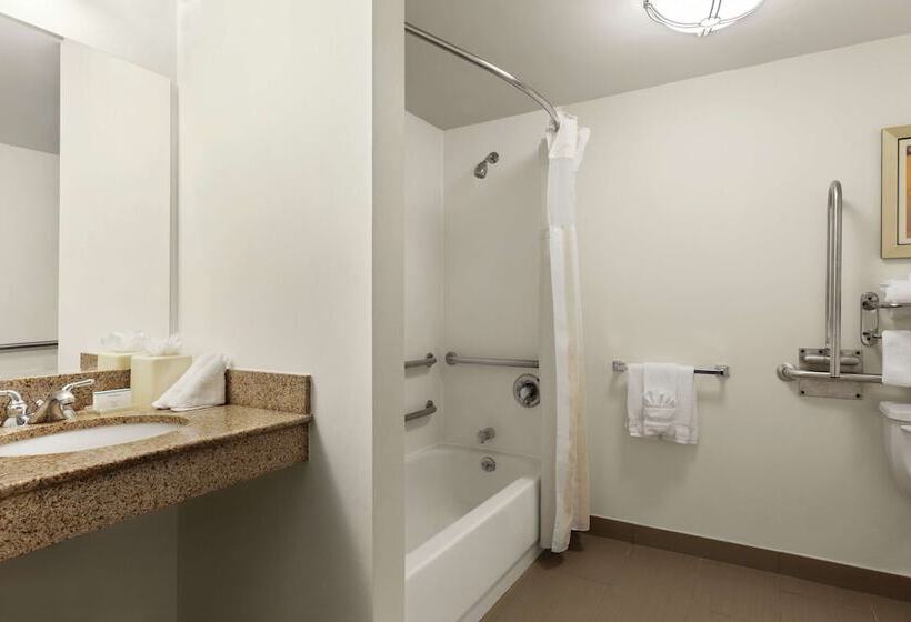 호텔 Hilton Garden Inn Shelton