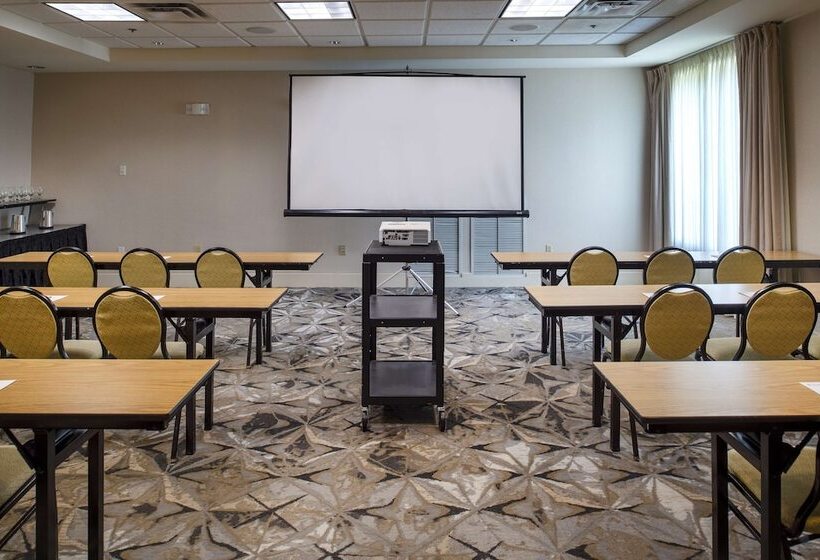 فندق Hilton Garden Inn Chesterfield