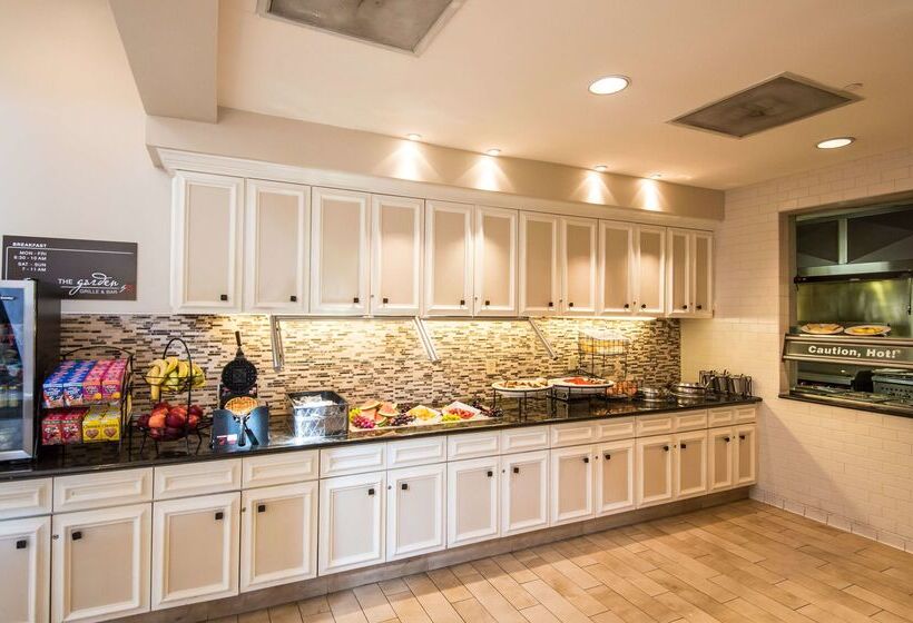 בית מלון כפרי Hilton Garden Inn Tampa Ybor Historic District