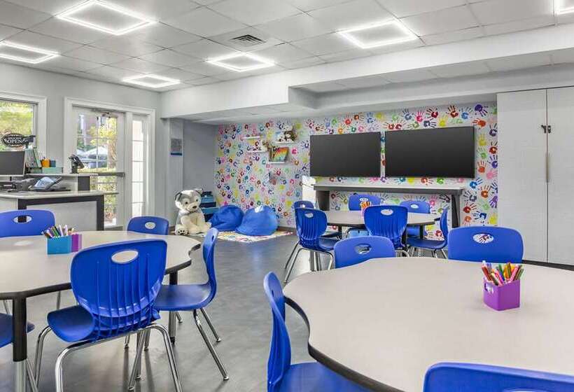 فندق Hilton Grand Vacations Club Seaworld® Orlando