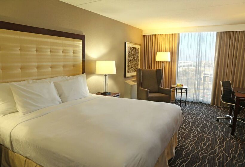 فندق Hilton Kansas City Airport