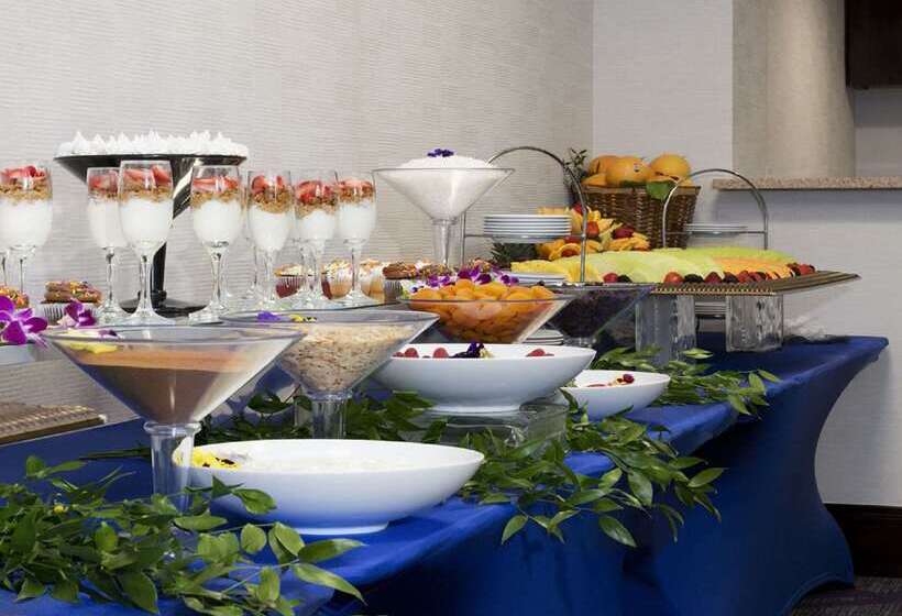 فندق Hilton Long Island/huntington