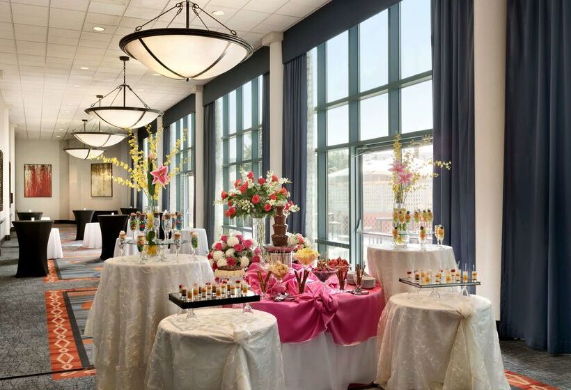 فندق Hilton Long Island/huntington