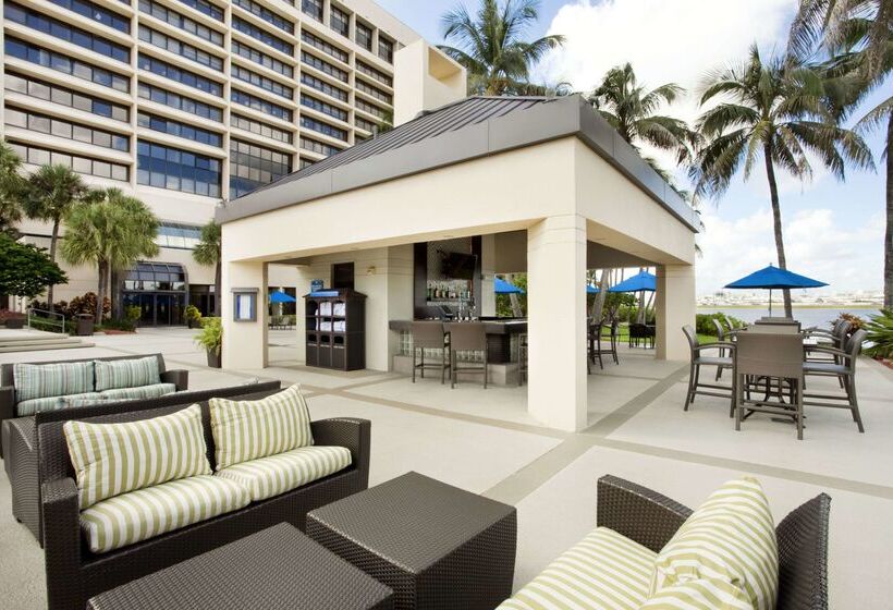 فندق Hilton Miami Airport Blue Lagoon