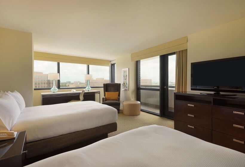 فندق Hilton Miami Airport Blue Lagoon