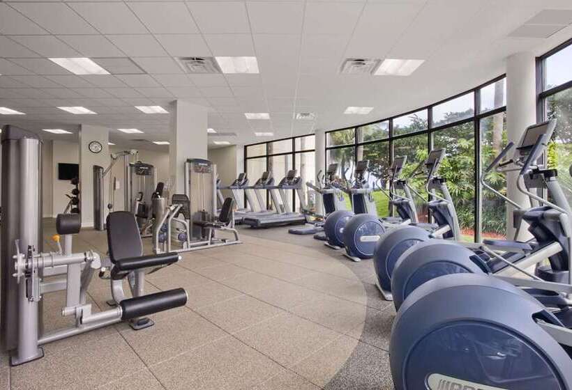 فندق Hilton Miami Airport Blue Lagoon