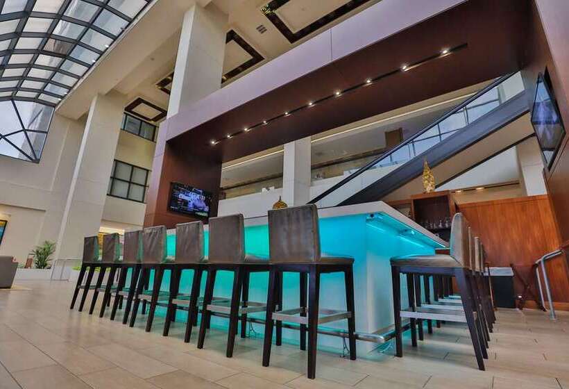 فندق Hilton Miami Airport Blue Lagoon