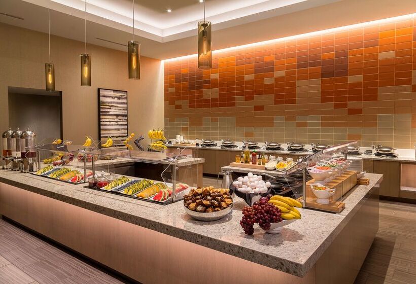 فندق Hilton Minneapolis