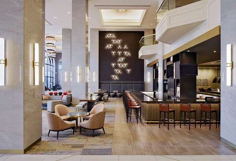 هتل Hilton Minneapolis