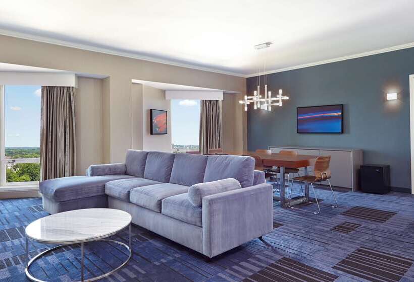 هتل Hilton Newark Airport