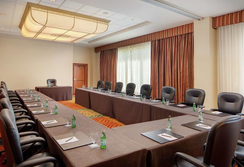 ホテル Hilton Seattle Airport & Conference Center