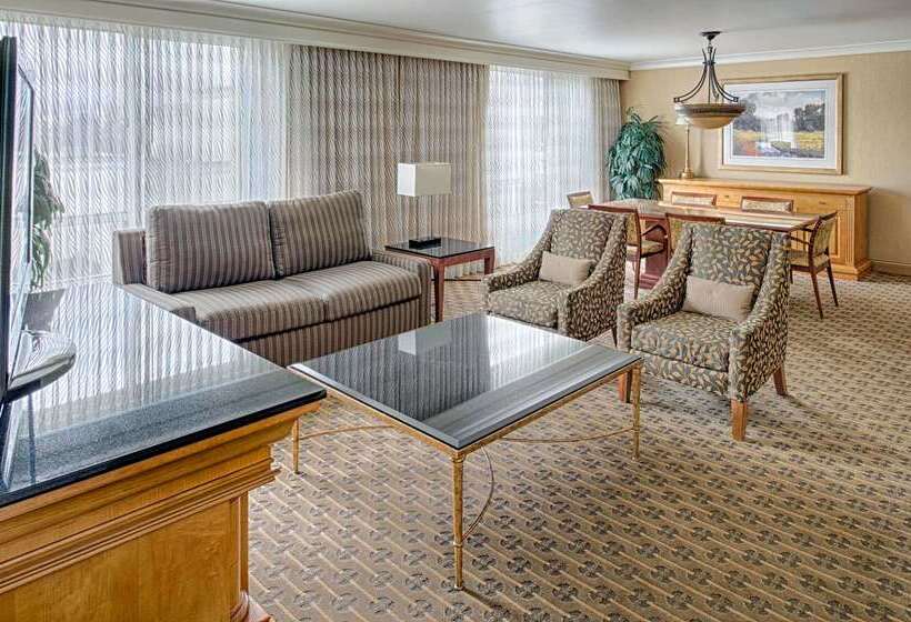 ホテル Hilton Seattle Airport & Conference Center