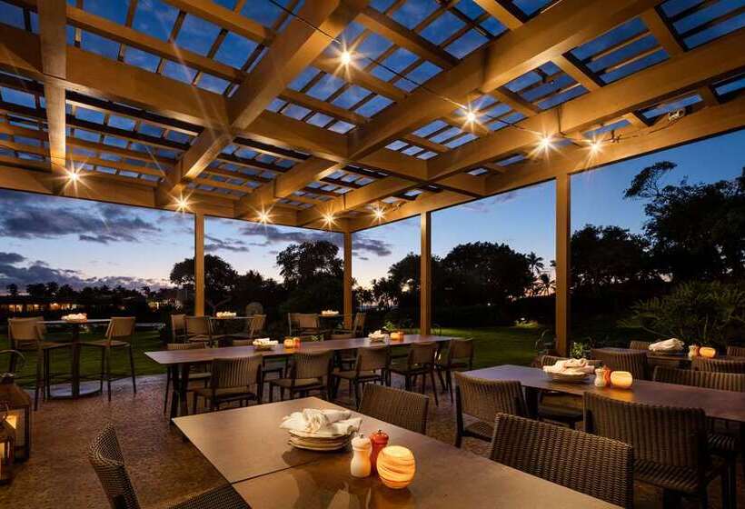 בית מלון כפרי Hilton Waikoloa Village