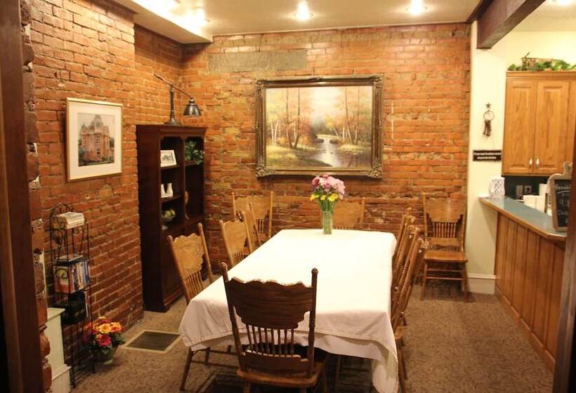 فندق Hines Mansion