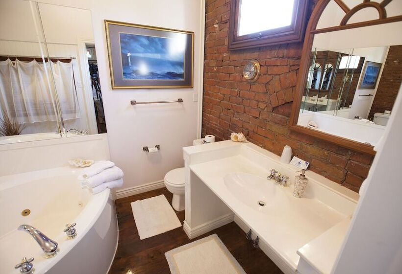 فندق Hines Mansion