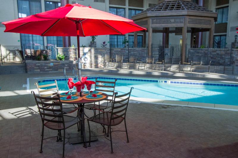 هتل Holiday Inn Bloomington Airport South Mall Area By Ihg