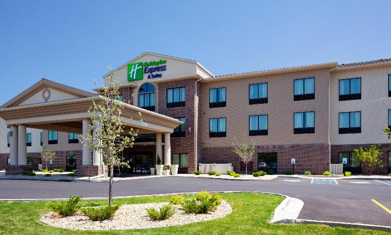 בית מלון כפרי Holiday Inn Express & Suites   Mason City, An Ihg