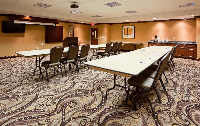 فندق Holiday Inn Express & Suites   Mason City, An Ihg