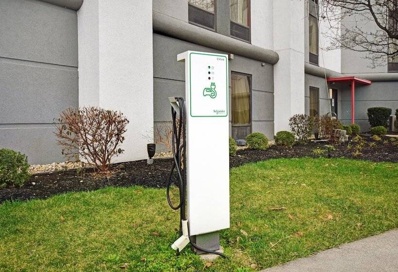 호텔 Holiday Inn Express & Suites Cincinnati Riverfront, An Ihg