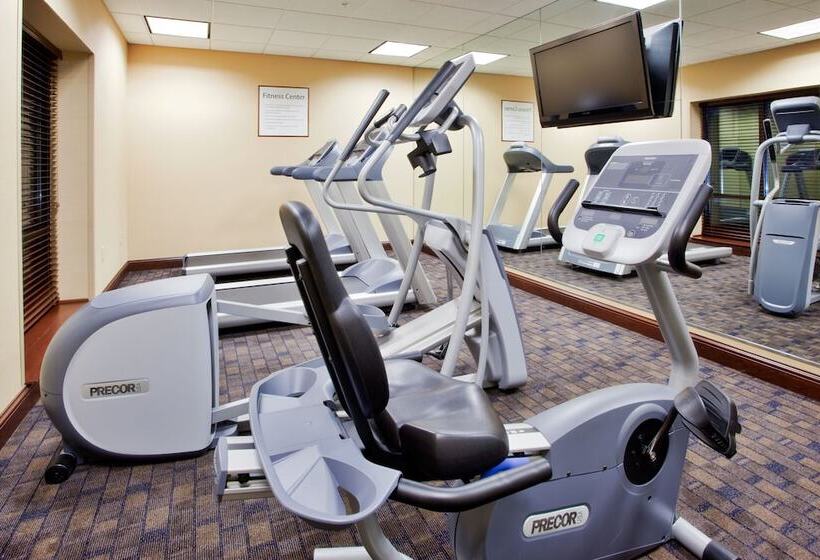 فندق Holiday Inn Express & Suites Wilmington Newark, An Ihg