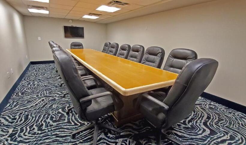 酒店 Holiday Inn Kearney, An Ihg