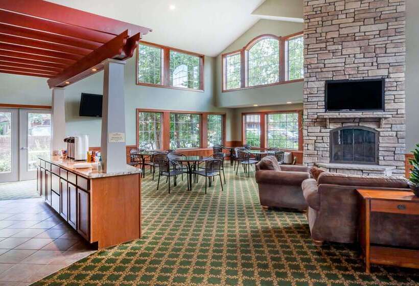 酒店 Howard Johnson By Wyndham Traverse City