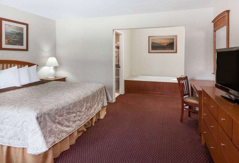 酒店 Howard Johnson By Wyndham Traverse City