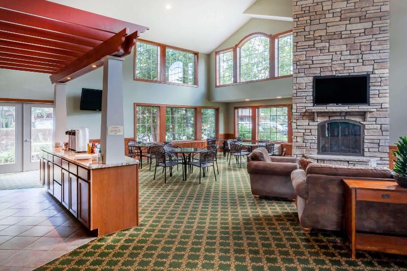 酒店 Howard Johnson By Wyndham Traverse City