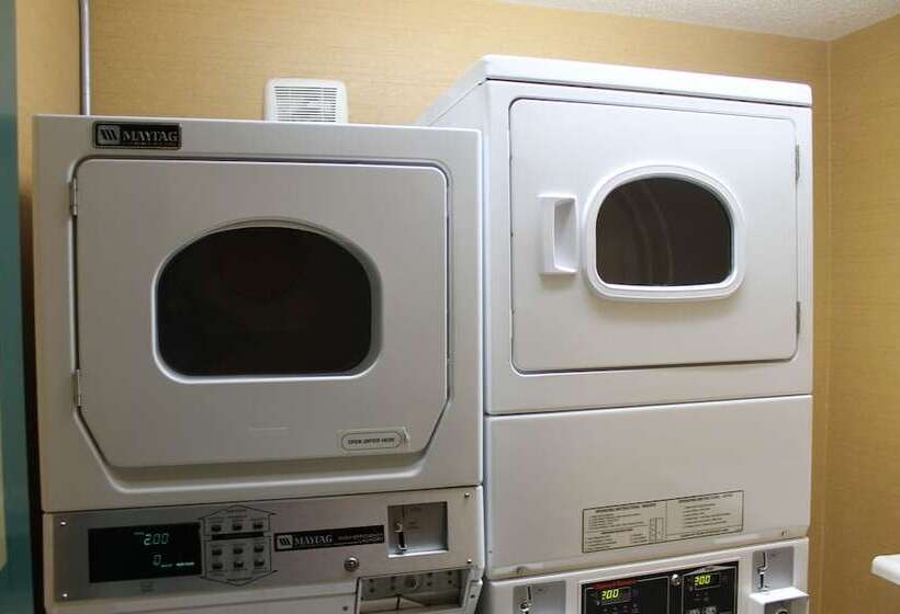 酒店 New Victorian Inn & Suites Lincoln